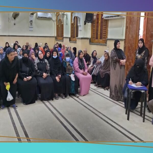 جانب من حضور لمحاضرة معا لبيئة افضل