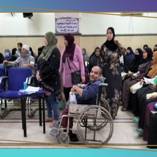جانب من حضور لمحاضرة معا لبيئة افضل