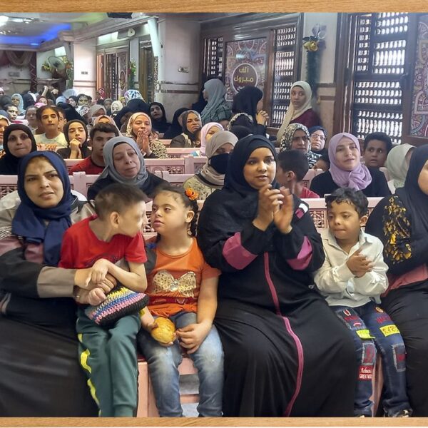 الحاضرين في حفل تكريم ذوى القدرات الخاصة بالجمعية الشرعية بالمطرية